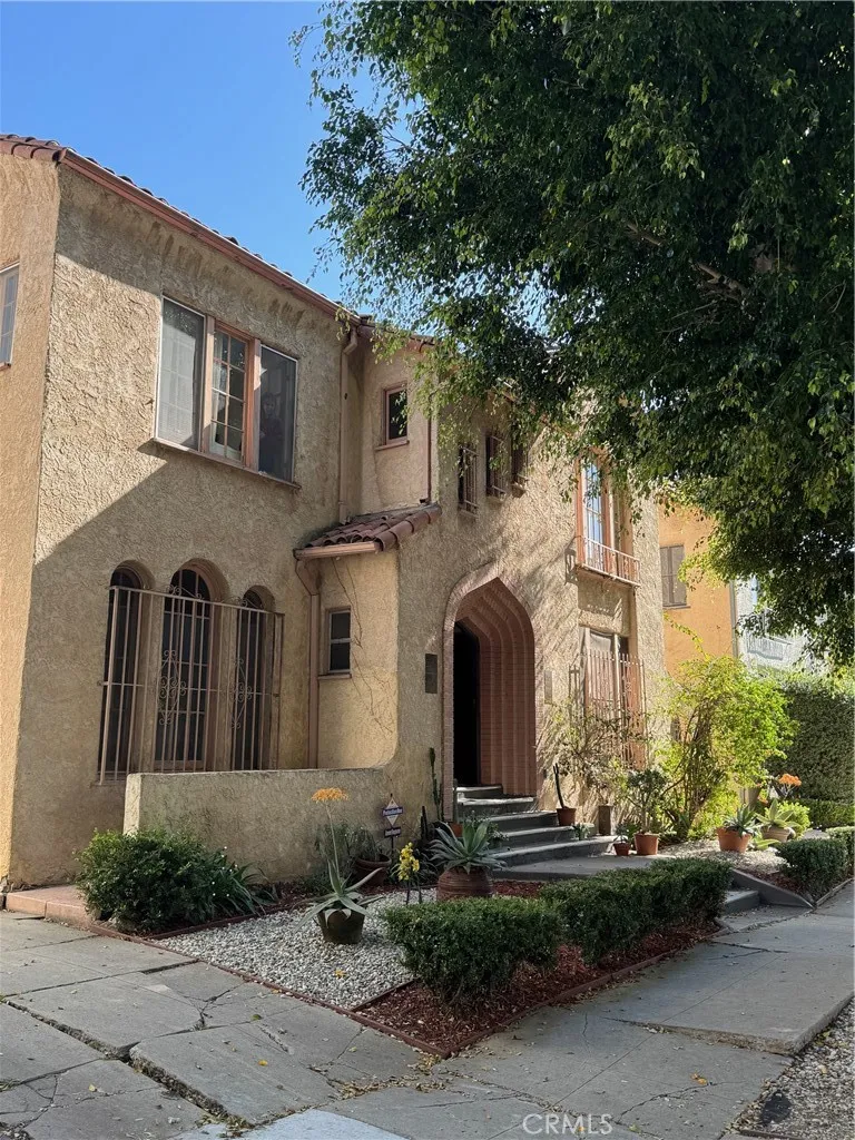 356 N Sierra Bonita, Los Angeles, CA 90036 - Photo 2 of 5, Los Angeles, CA