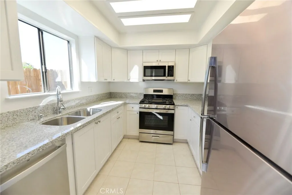 103 El Oriente Unit 3, San Clemente, CA 92672 - Photo 5 of 19, San Clemente, CA