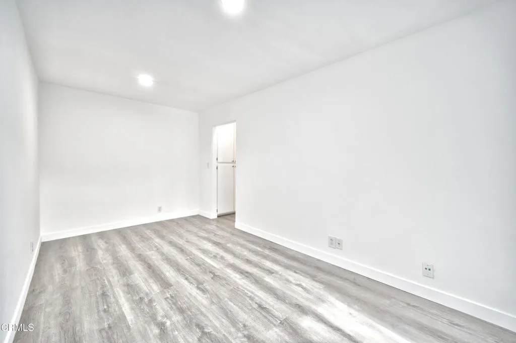 5321 Colodny Drive Unit 11, Agoura Hills, CA 91301 - Photo 4 of 15, Agoura Hills, CA