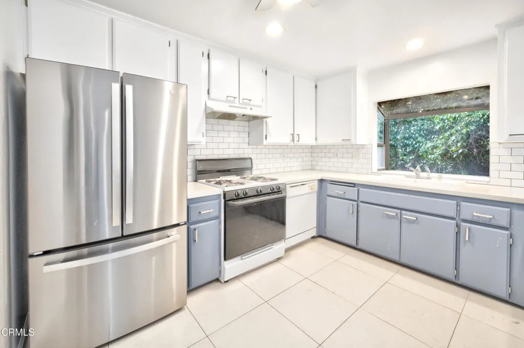 5321 Colodny Drive Unit 11, Agoura Hills, CA 91301 - Photo 5 of 15, Agoura Hills, CA