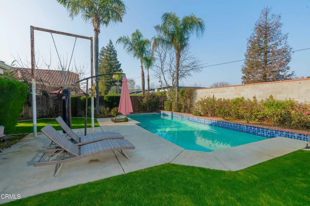 10906 Rosslyn Lane, Bakersfield, CA 93311 - Photo 3 of 42, Bakersfield, CA