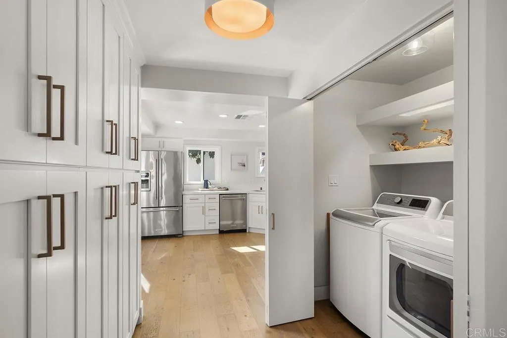 https://cdn.realtyfeed.com/cdn/127/306635552/1fff82a670b07d46482d0b6be7884630.webp