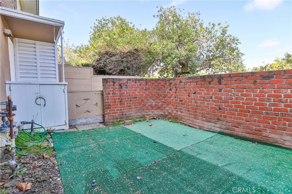 5389 Village, Los Angeles, CA 90016 - Photo 4 of 15, Los Angeles, CA