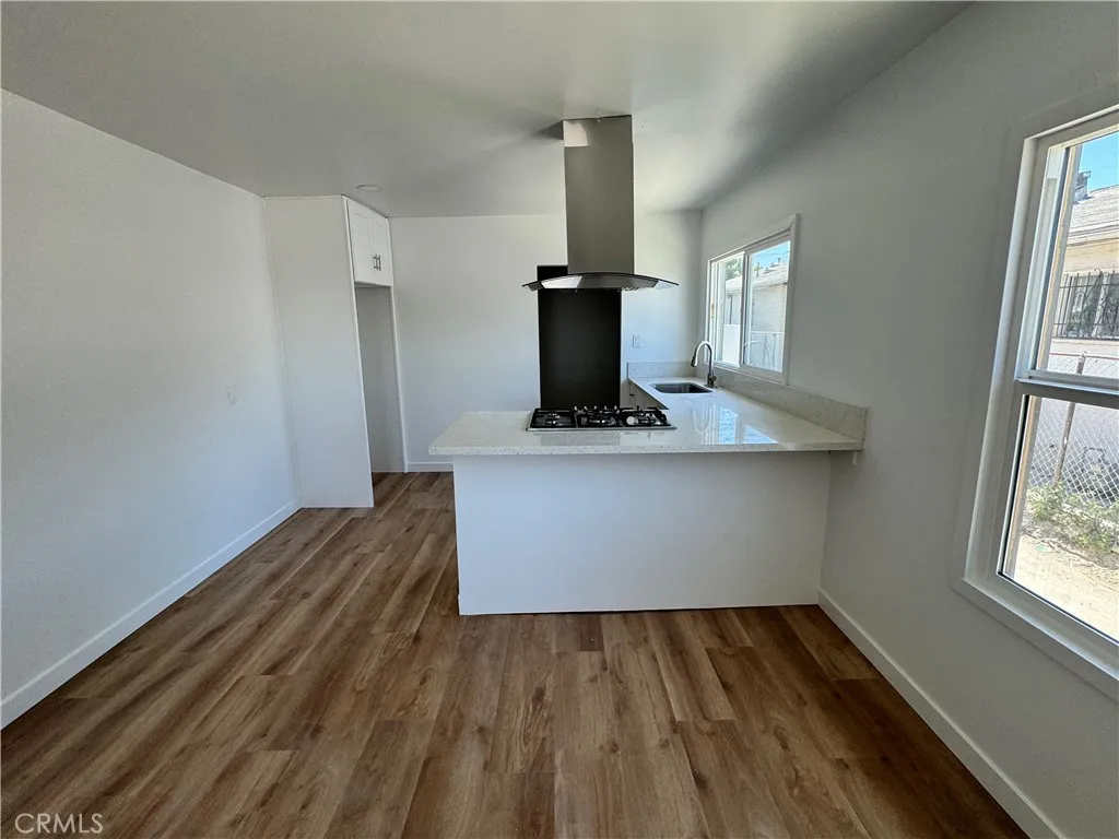 924 E Lanzit, Los Angeles, CA 90059 - Photo 3 of 5, Los Angeles, CA