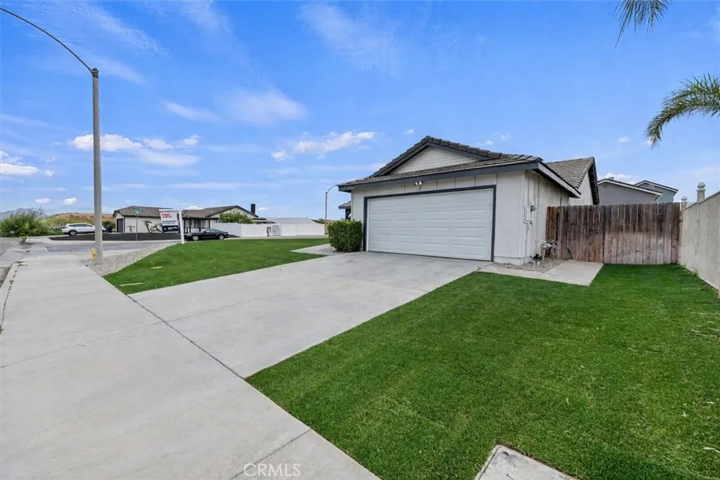 23209 Norrisgrove, Perris, CA 92570 - Photo 3 of 40, Perris, CA