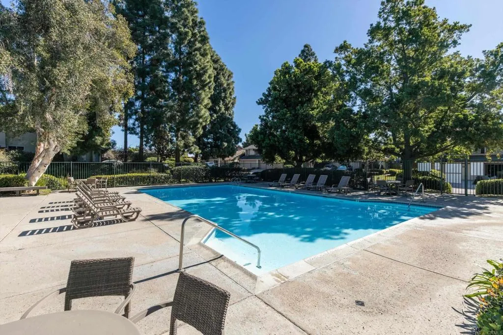 https://cdn.realtyfeed.com/cdn/127/306635613/403e5478c0ce0f406848cc817639ac06.webp