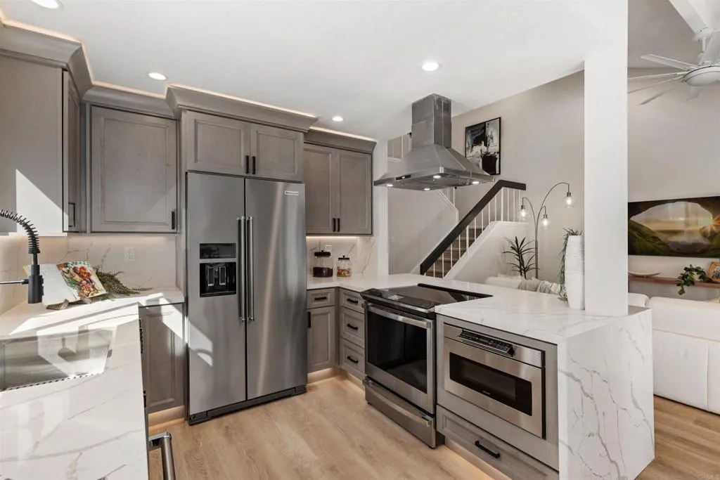 https://cdn.realtyfeed.com/cdn/127/306635613/8cab9b39d5552b76ad186e9a711fab99.webp