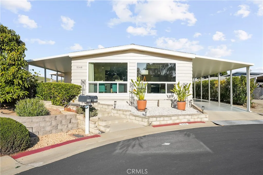 https://cdn.realtyfeed.com/cdn/127/306635648/4716af88485781eb753b50a6d9201cea.webp