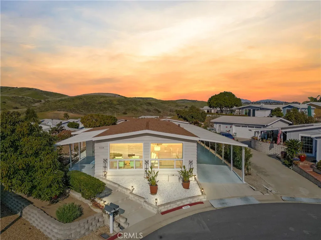 https://cdn.realtyfeed.com/cdn/127/306635648/4a9c7269b5197527c2020f9949205c13.webp
