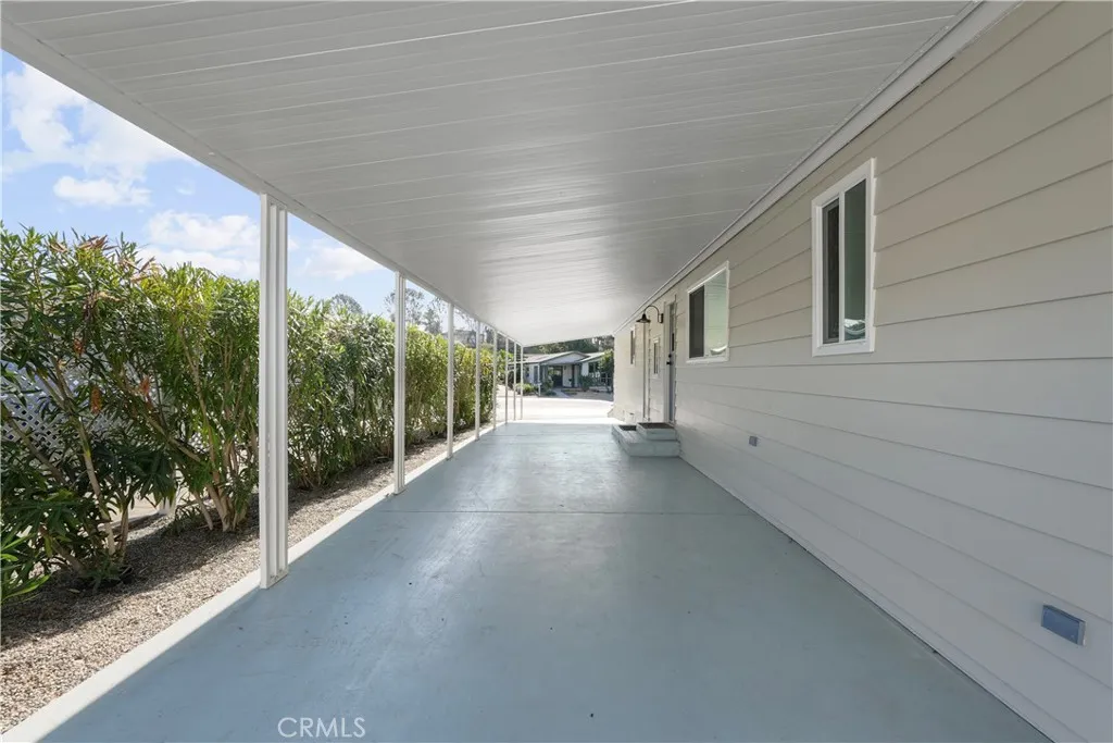 https://cdn.realtyfeed.com/cdn/127/306635648/f60034f535ae4bfcf9a84688ca795951.webp