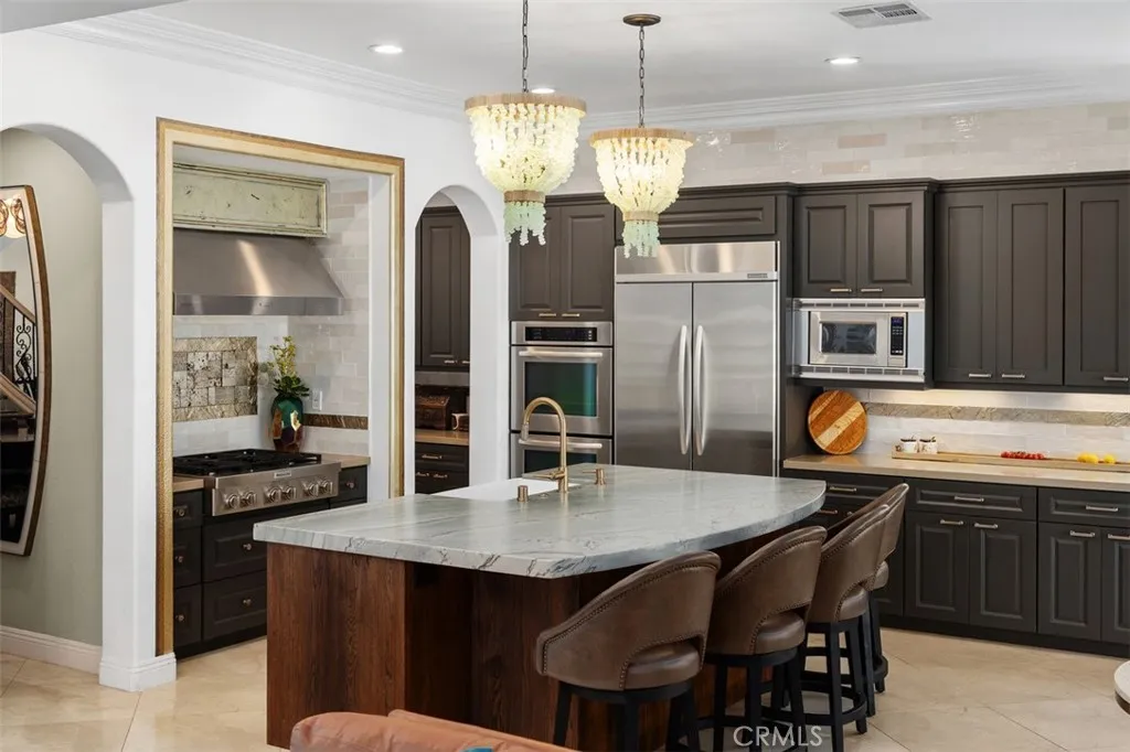 https://cdn.realtyfeed.com/cdn/127/306635686/3f8177166db548334c603e1086fde287.webp