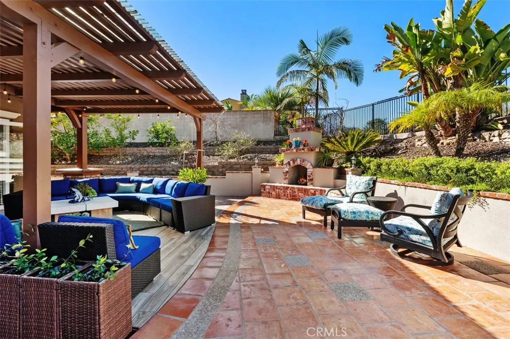 https://cdn.realtyfeed.com/cdn/127/306635686/416a610708fea81334a6f50baa36fc57.webp