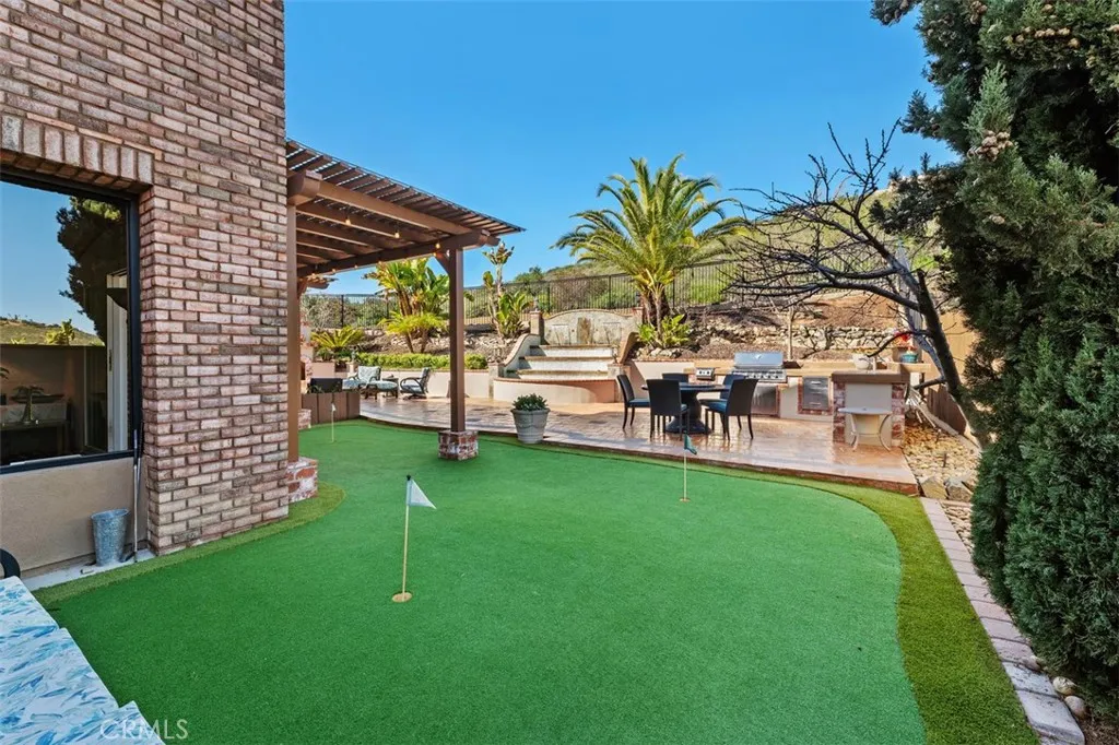 https://cdn.realtyfeed.com/cdn/127/306635686/6cd2d4808a25f83f2e84eb6d9bcc4a94.webp
