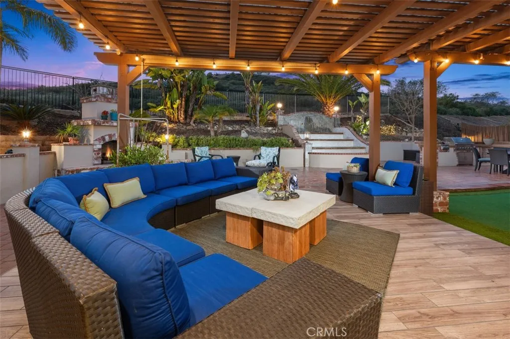 https://cdn.realtyfeed.com/cdn/127/306635686/e4cdedbd24ef4d66557c99db72027566.webp
