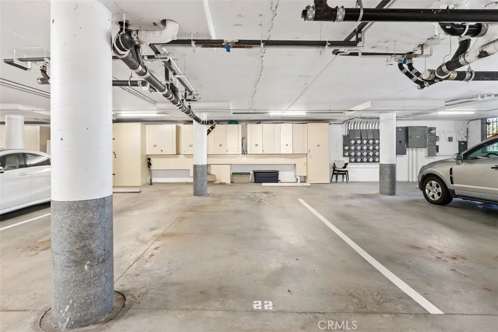 Photo #31: ND26025697 Listing: Photo #31