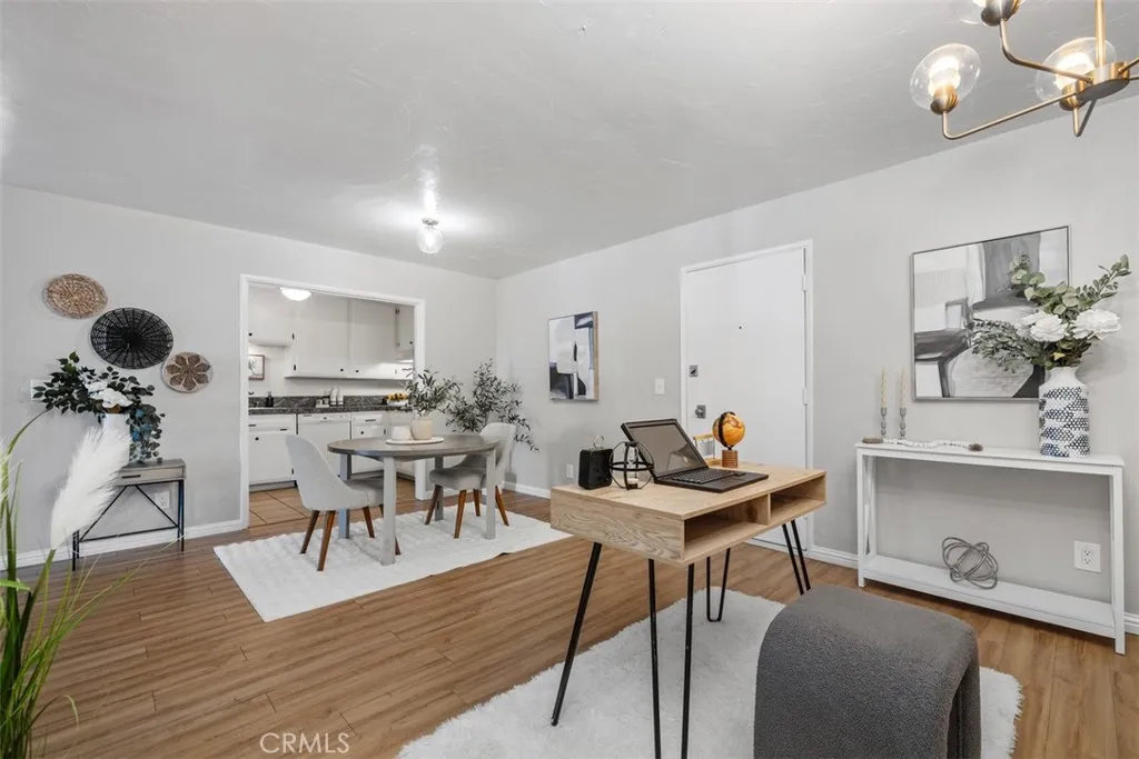 https://cdn.realtyfeed.com/cdn/127/306635687/bf65987aab749752d0ed0674f44f5853.webp