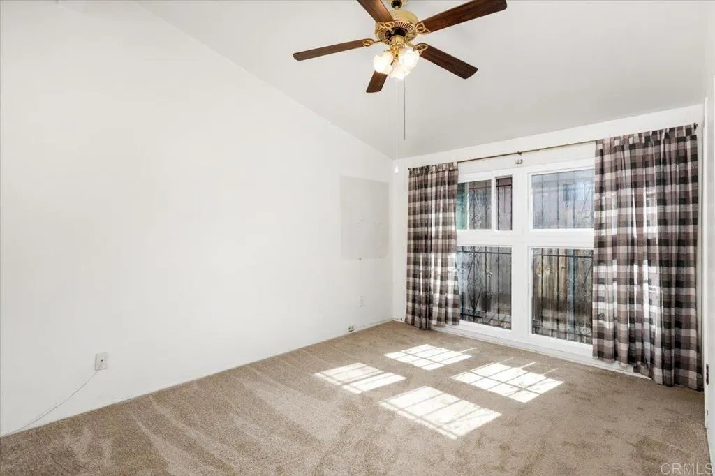 https://cdn.realtyfeed.com/cdn/127/306635694/1afdad2bf84a67eab9c301345665ec35.webp