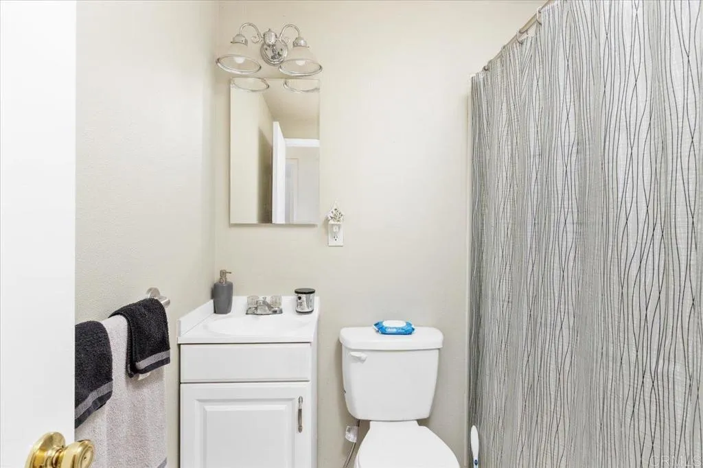 https://cdn.realtyfeed.com/cdn/127/306635694/940bc0d1f831eb9a36d07dc1b2fc5066.webp