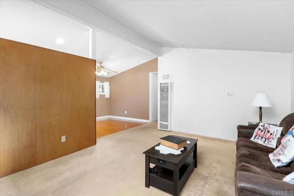 https://cdn.realtyfeed.com/cdn/127/306635694/c104e710ddb5dcec9a2ce54ffc98323c.webp