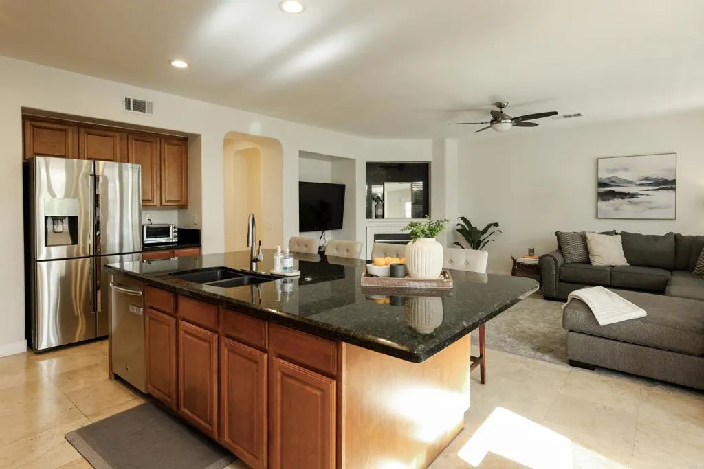 https://cdn.realtyfeed.com/cdn/127/306635712/da21381f1b0ccab476151ade90025fd1.webp