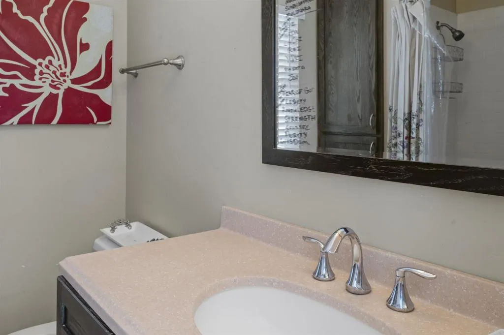 https://cdn.realtyfeed.com/cdn/127/306635730/21e7f9649adffb53eeece1dce2ba0222.webp