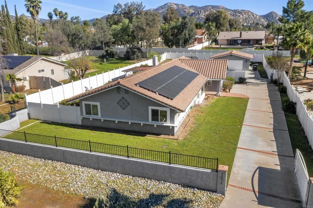 https://cdn.realtyfeed.com/cdn/127/306635730/7b5f3796f1848e190334ba181b4a6500.webp