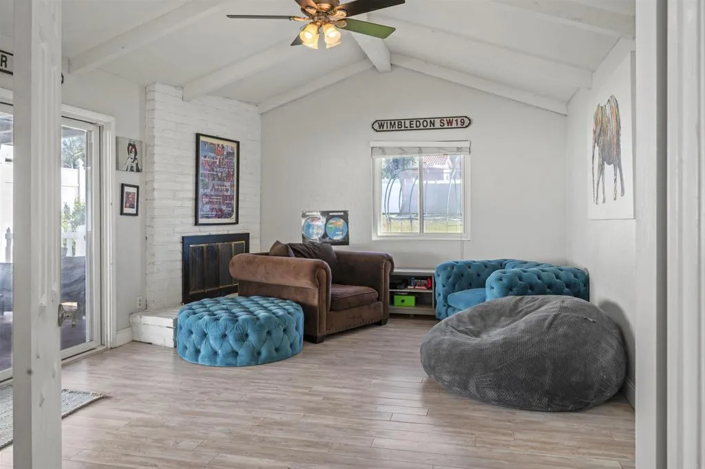 https://cdn.realtyfeed.com/cdn/127/306635730/82bb959ec78aa4850230ddb66e2bac8d.webp