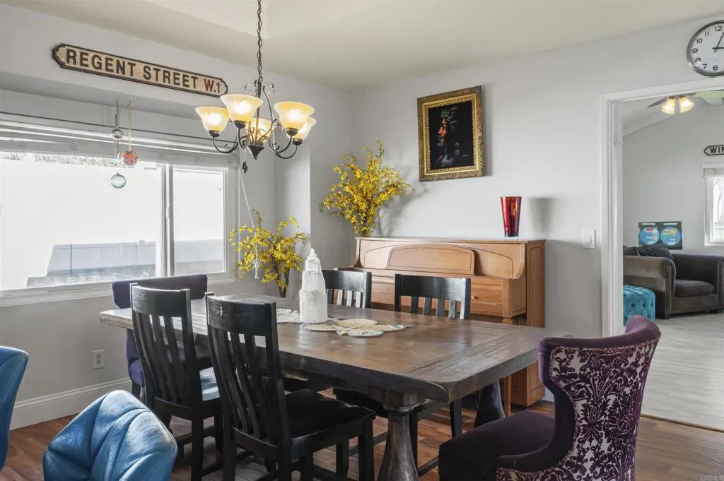 https://cdn.realtyfeed.com/cdn/127/306635730/8b7bfe28cbca52e1f21420c7f120f0d4.webp
