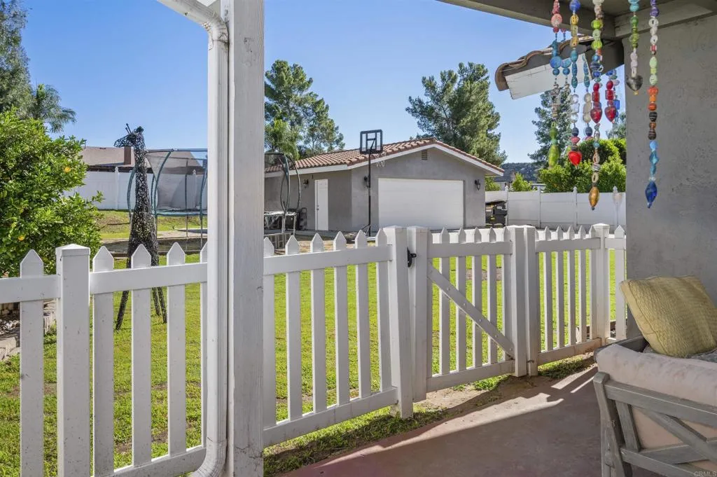https://cdn.realtyfeed.com/cdn/127/306635730/fd4f3ee92d7213dd7fb9b0b6b7531f9f.webp