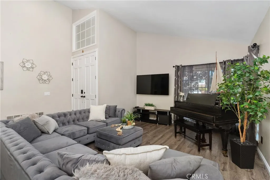 22876 Broadleaf, Lake Forest, CA 92630 - Photo 5 of 53, Lake Forest, CA