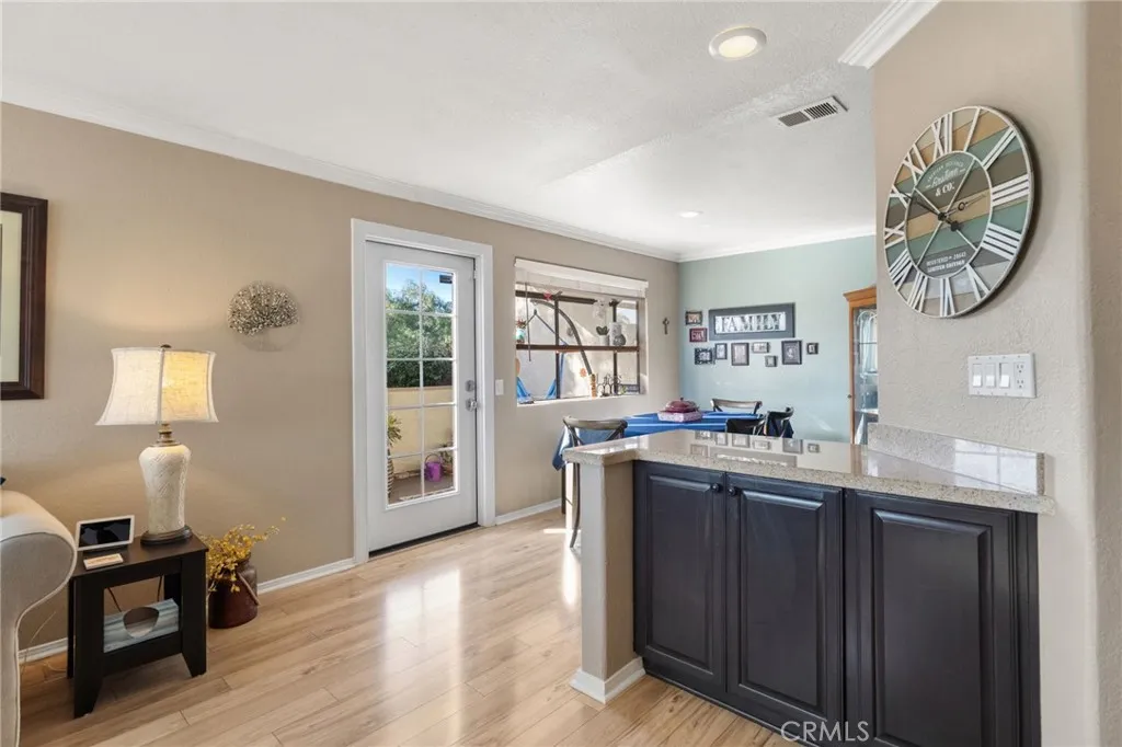 https://cdn.realtyfeed.com/cdn/127/306635742/27d1e2767286a969d59d4ae49d1c1f0a.webp
