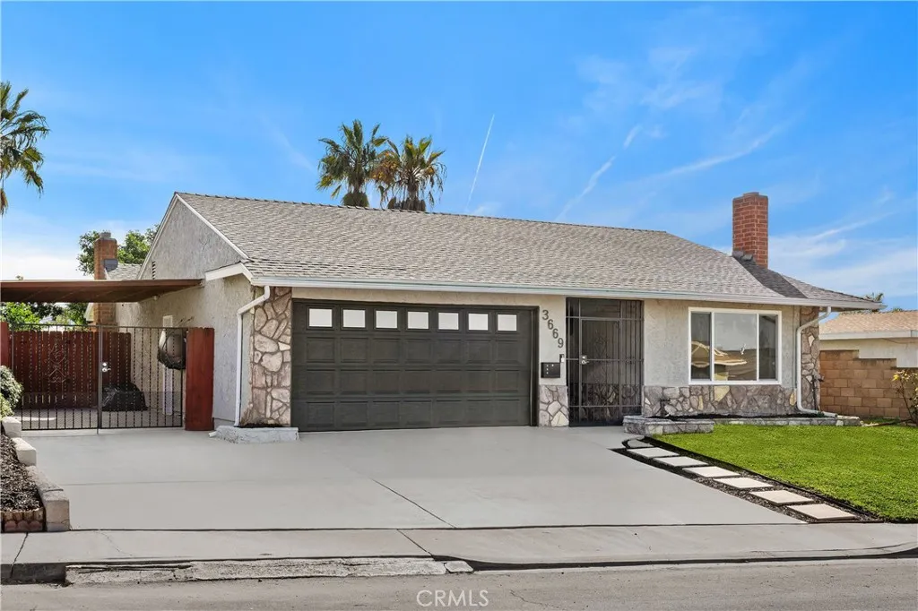 https://cdn.realtyfeed.com/cdn/127/306635847/663d1885d5930de7dcb4aed6726617ba.webp