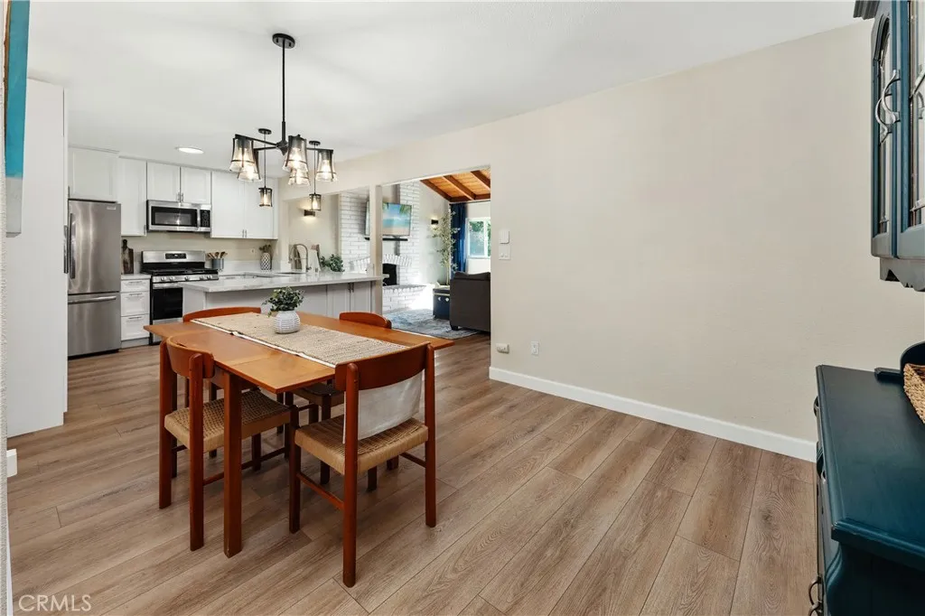 https://cdn.realtyfeed.com/cdn/127/306635847/a24556c8cb8498b23e3c248d3c313c17.webp