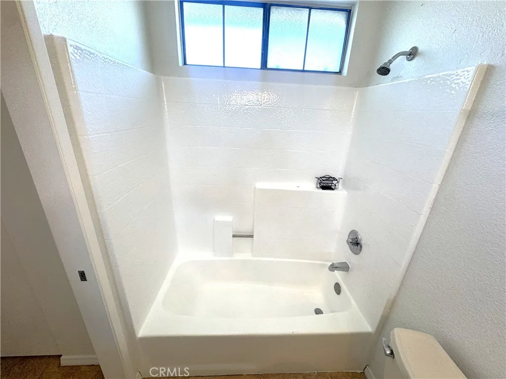 https://cdn.realtyfeed.com/cdn/127/306635856/329d1aad70eabef37f54426be78383d9.webp
