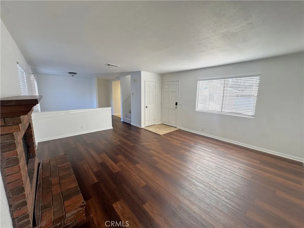 https://cdn.realtyfeed.com/cdn/127/306635856/ec17b10cba89d69a64690f2be9d59bc9.webp