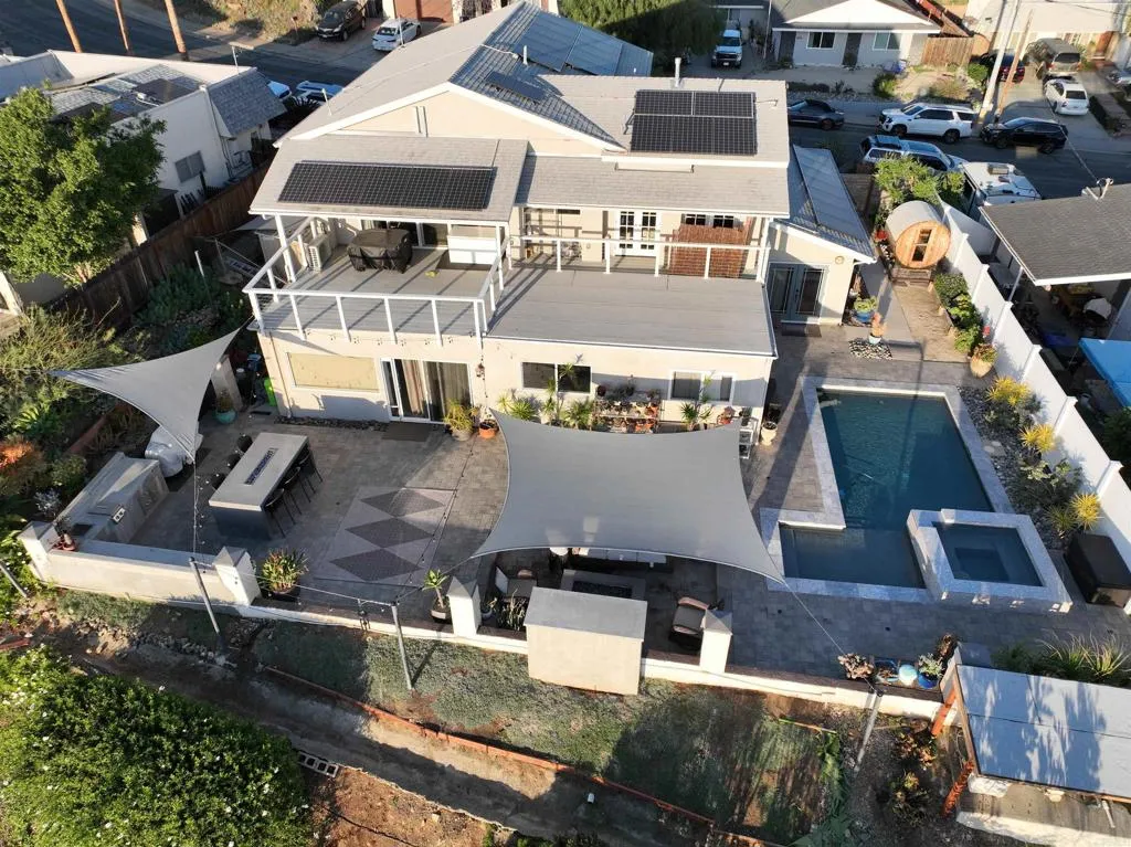 https://cdn.realtyfeed.com/cdn/127/306635873/230027d8bce6c8918185327aaa9ca846.webp