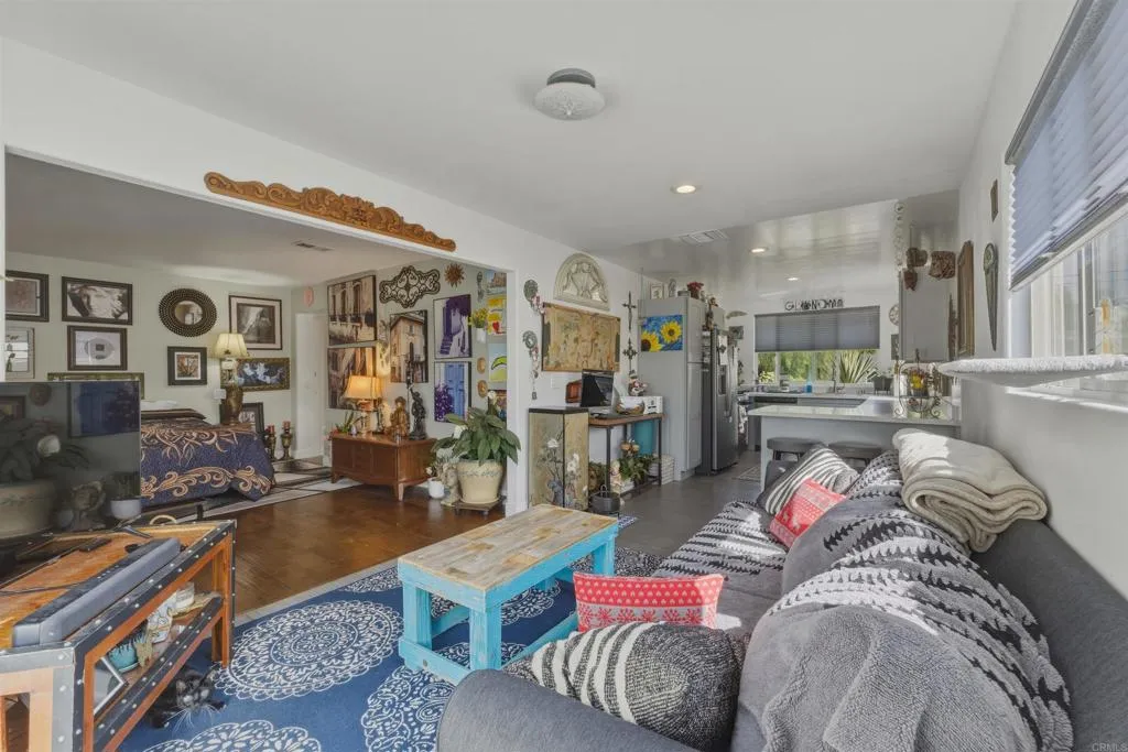 https://cdn.realtyfeed.com/cdn/127/306635873/3e3406dcd43de1b7106e5674923d84dc.webp