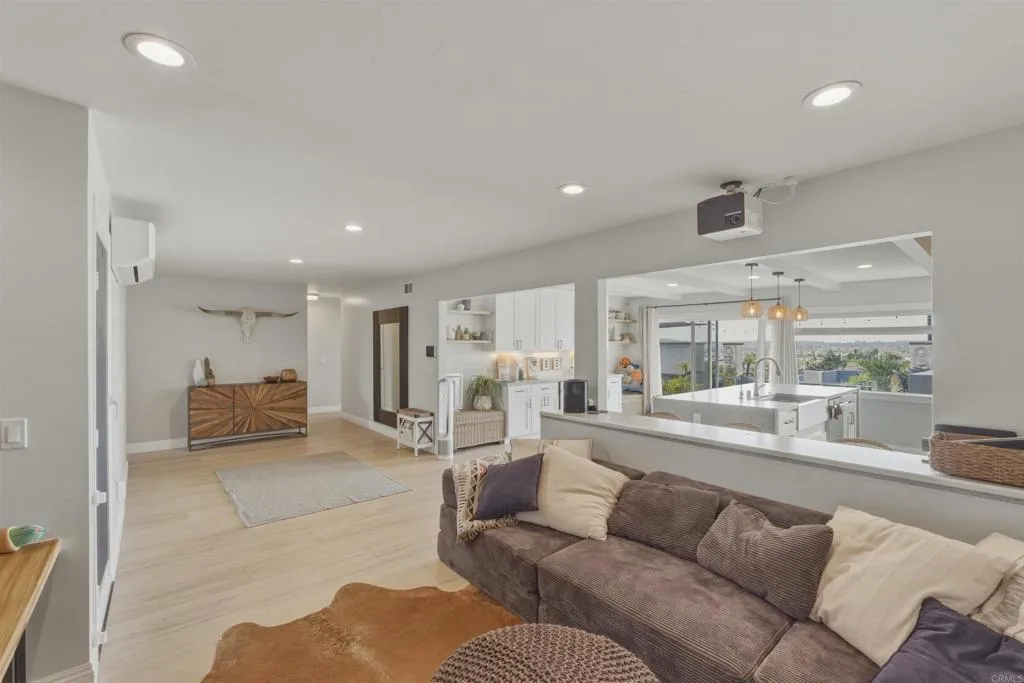 https://cdn.realtyfeed.com/cdn/127/306635873/83842aabaf60f29107489c6cf6065588.webp