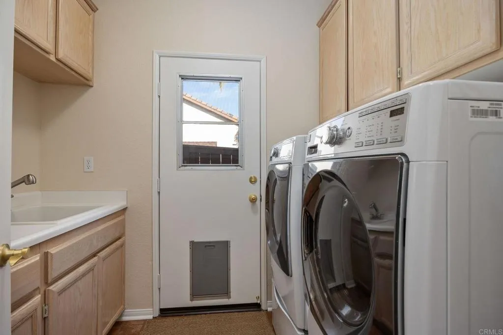 https://cdn.realtyfeed.com/cdn/127/306635880/12d290d1a122274637400986105ce79e.webp