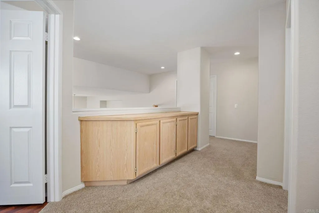 https://cdn.realtyfeed.com/cdn/127/306635880/945c08b1e3b27b27440abfa9cc955192.webp