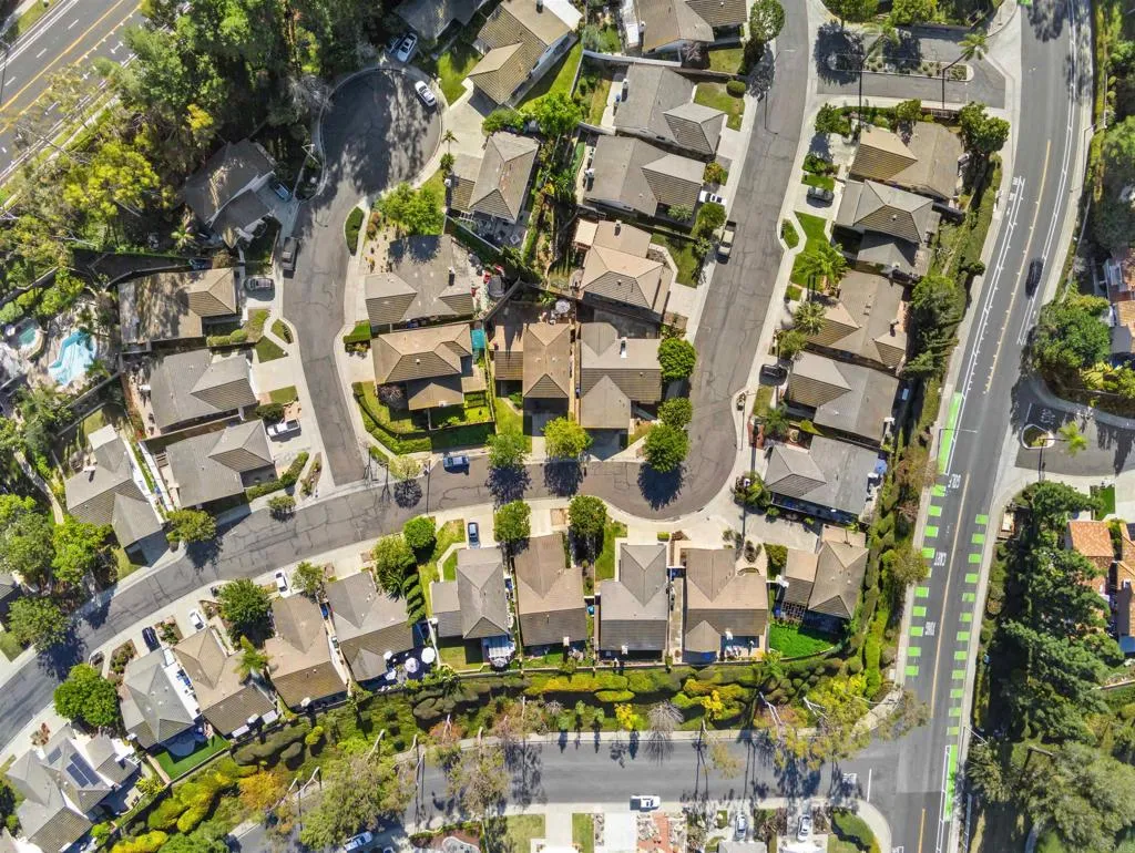 https://cdn.realtyfeed.com/cdn/127/306635915/c3290d0b0c34e597d9894d73f6ceae9d.webp