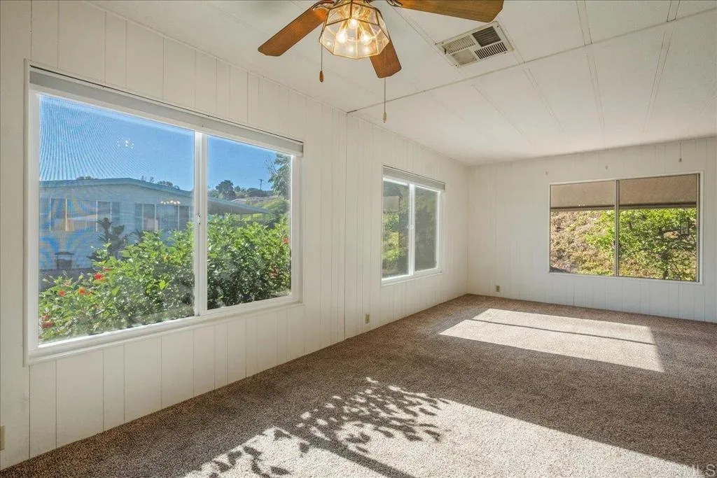 https://cdn.realtyfeed.com/cdn/127/306635920/30335d7f78786cf9184eb8e589d0017f.webp