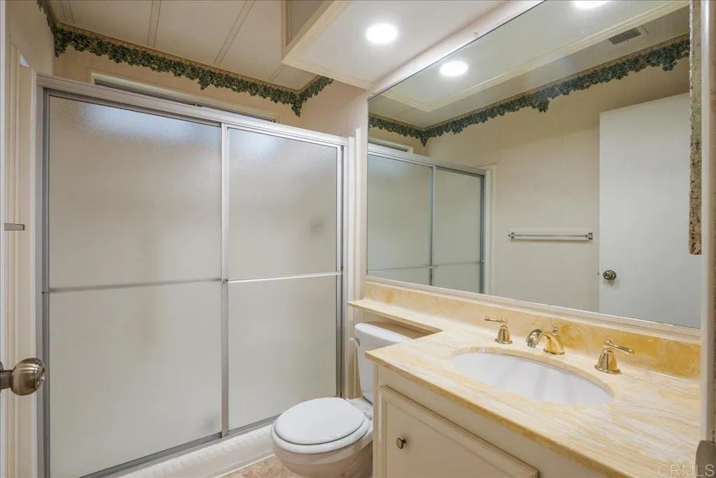 https://cdn.realtyfeed.com/cdn/127/306635920/374c5f12de9eb9156d80487d4c7cb8c5.webp