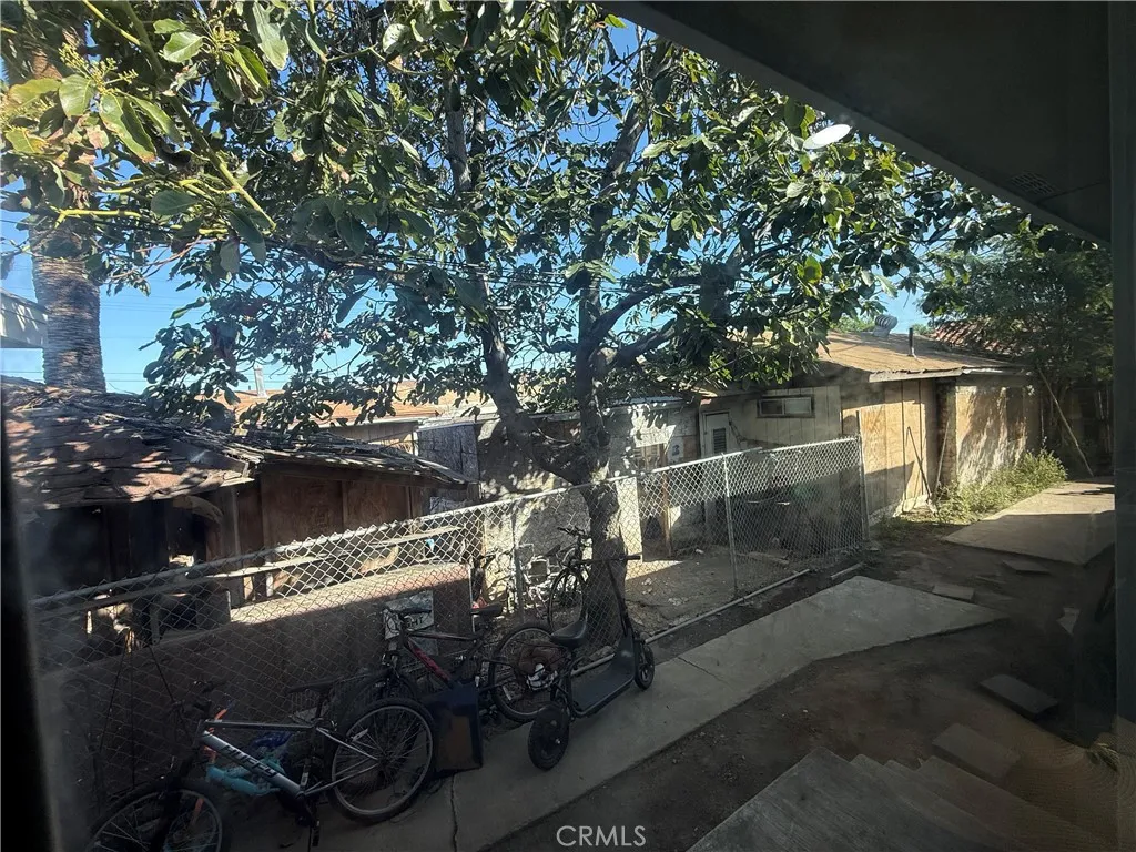 221 S Howard Street, Corona, CA 92879 - Photo 4 of 31, Corona, CA