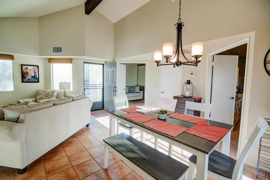 https://cdn.realtyfeed.com/cdn/127/306636014/60acc05ee0d7e2972369e20e01522128.webp