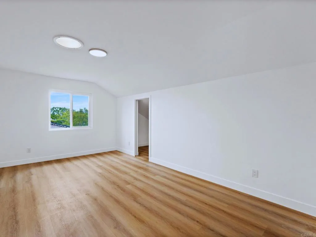 https://cdn.realtyfeed.com/cdn/127/306636048/94d5da6a04ab1f13f97282b58a618c1f.webp