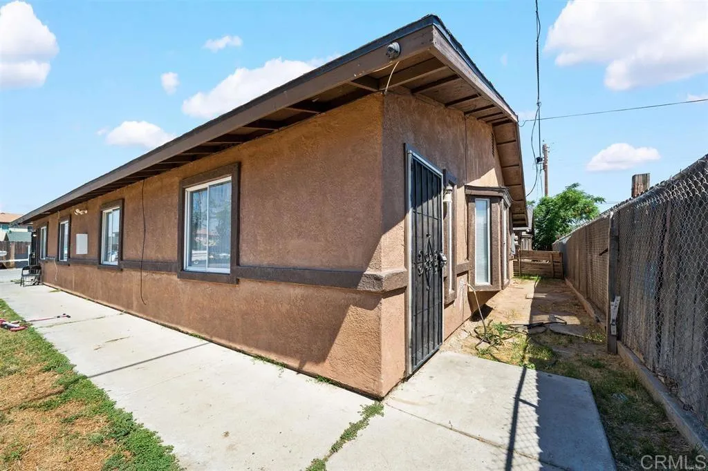 326 Beardsley Avenue, Bakersfield, CA 93308 - Photo 2 of 3, Bakersfield, CA