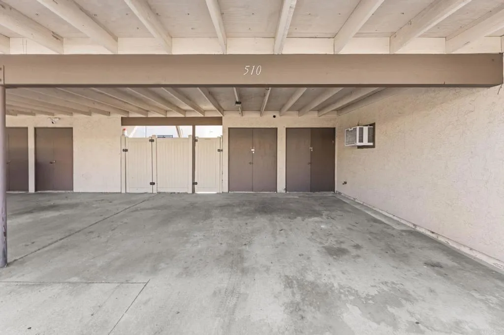 https://cdn.realtyfeed.com/cdn/127/306636127/785667cc5179f6585a6b20d4ebc198b4.webp