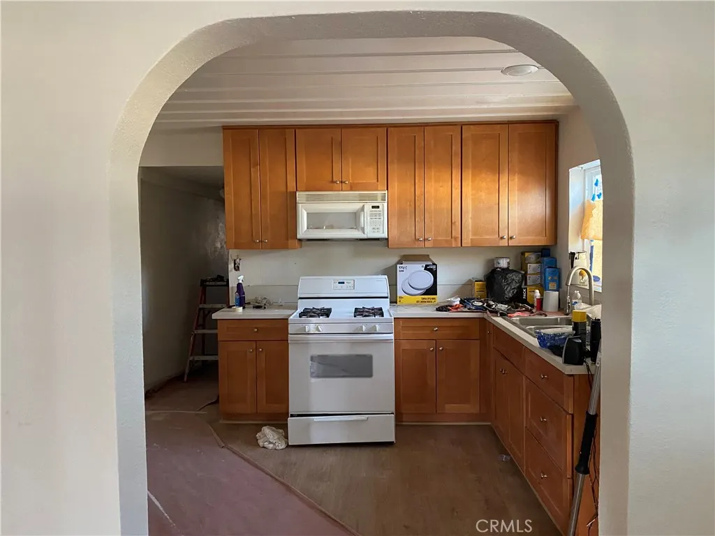 19216 Kendell, Devore, CA, 92407