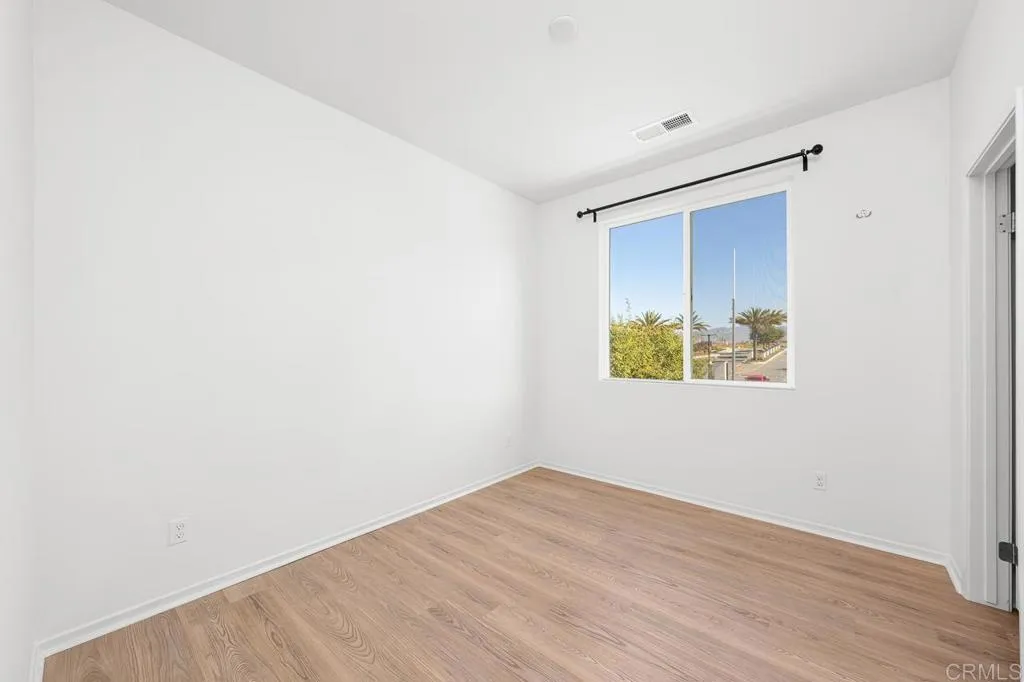 https://cdn.realtyfeed.com/cdn/127/306636171/304b43e2b7e553f1a4a49a8666cc069f.webp